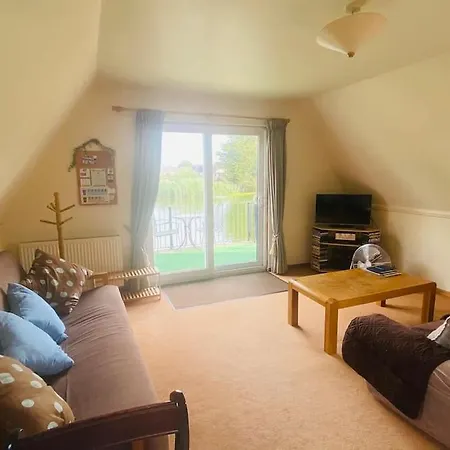 River Lark Lodge Ely Exterior photo